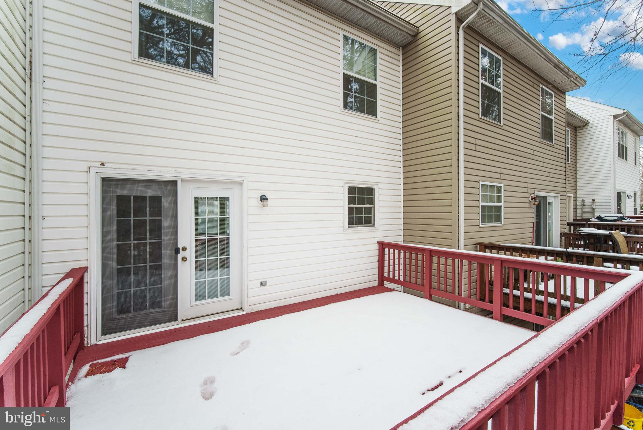 FOX CHASE - Residential