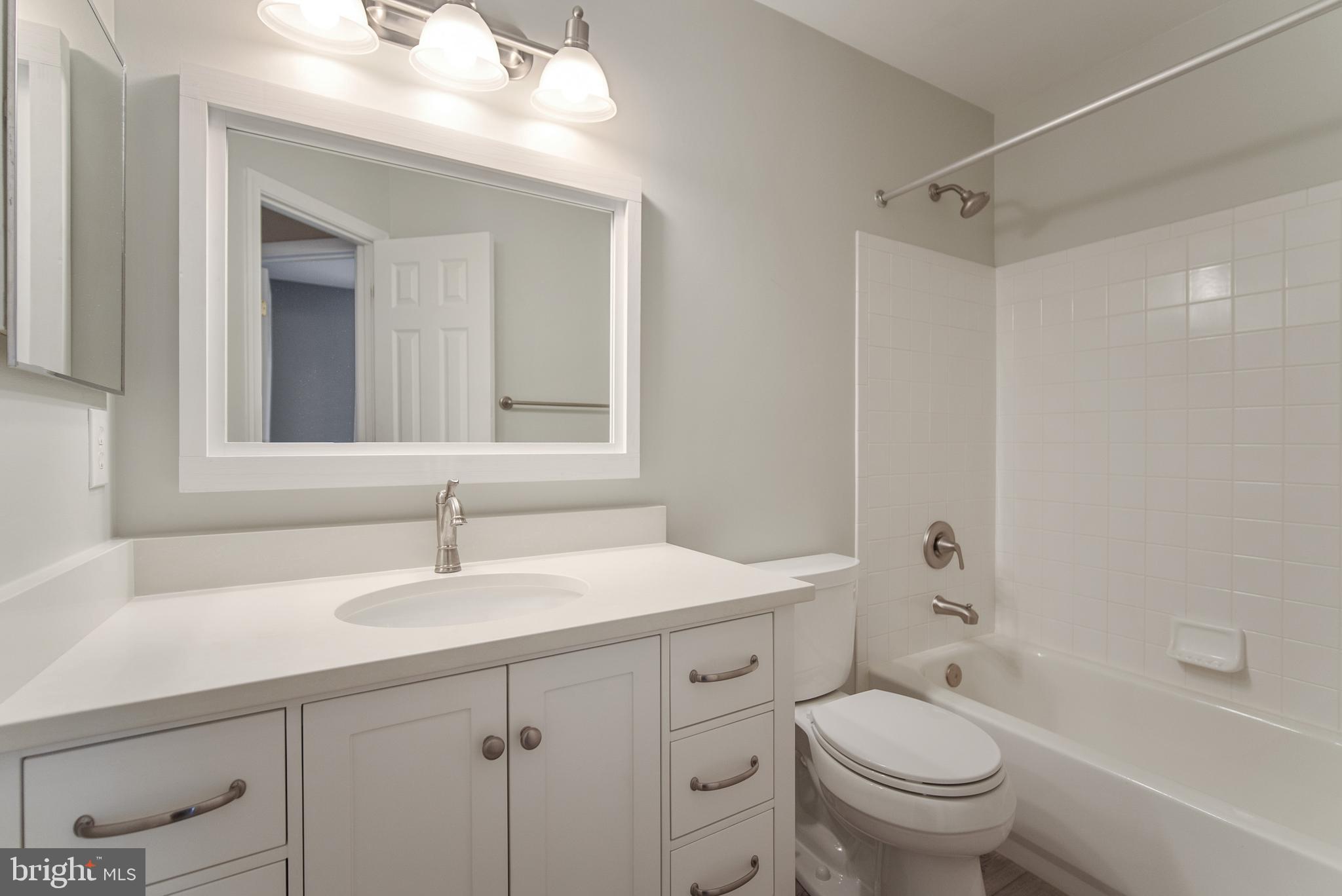 FOX CHASE - Residential