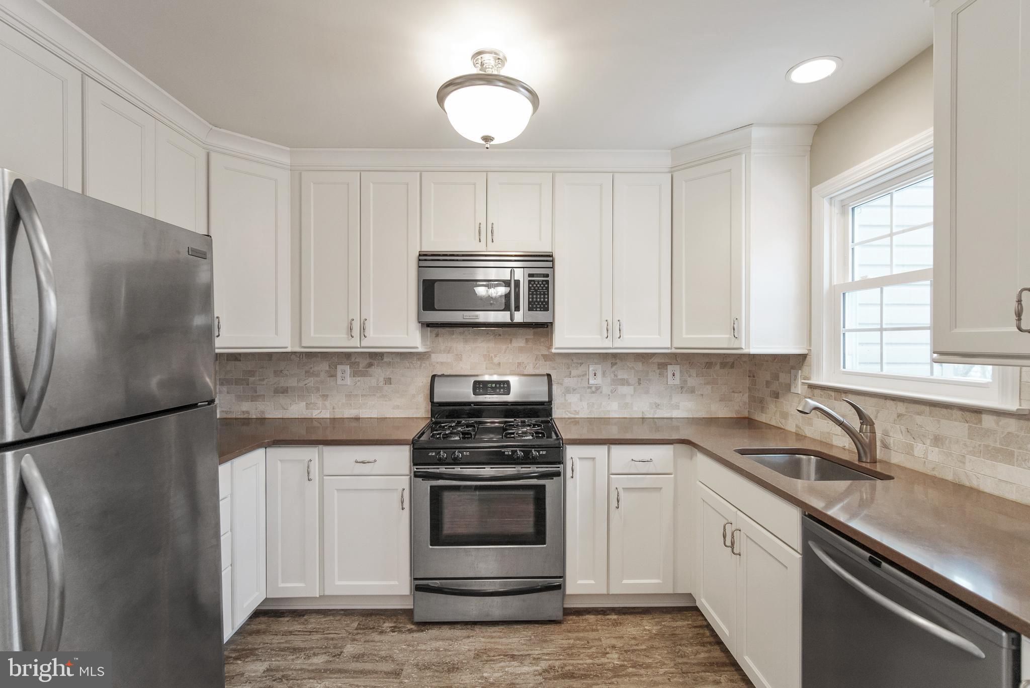 FOX CHASE - Residential