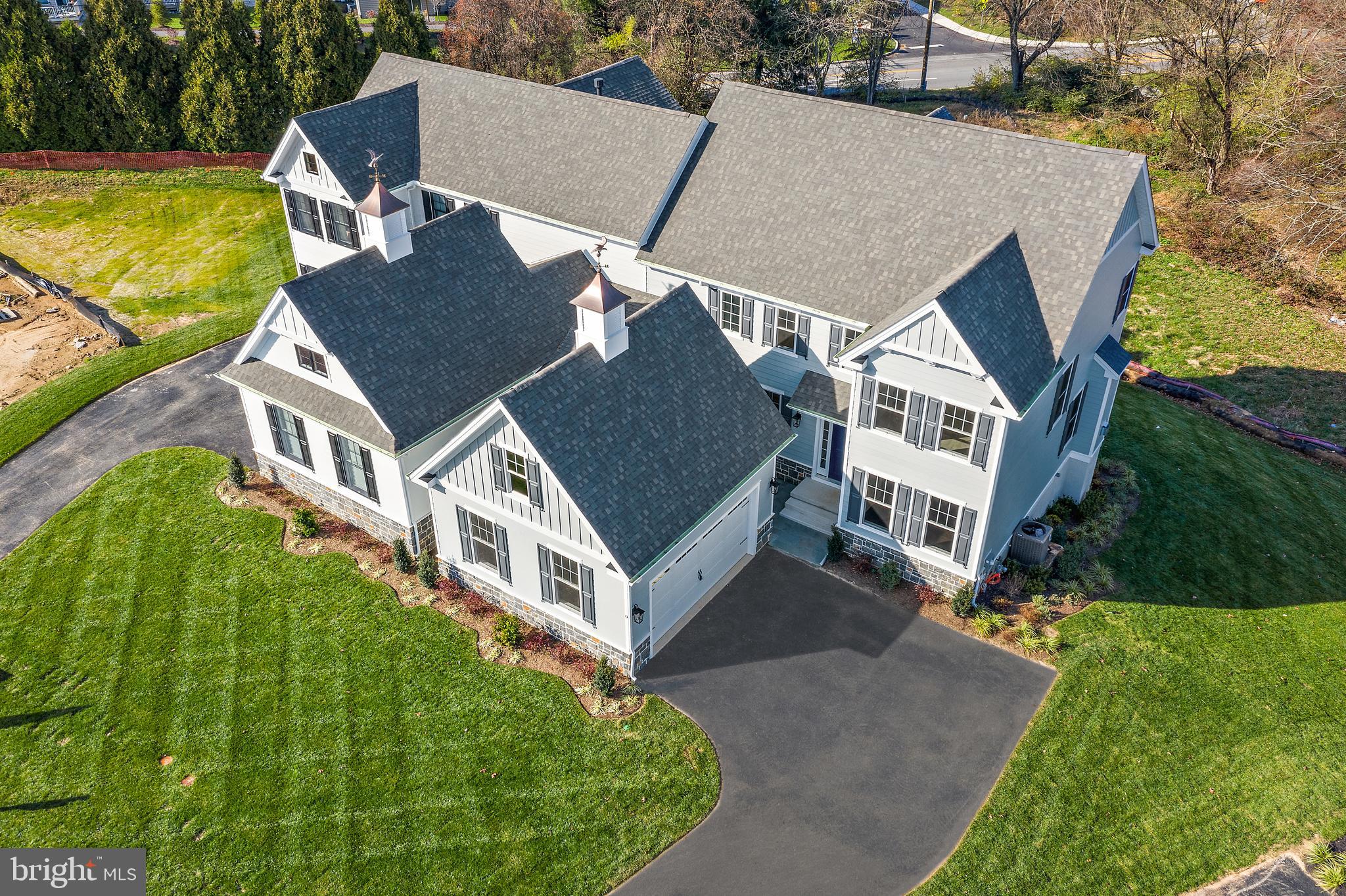 THE VILLAGES AT NORTHRIDGE - Residential