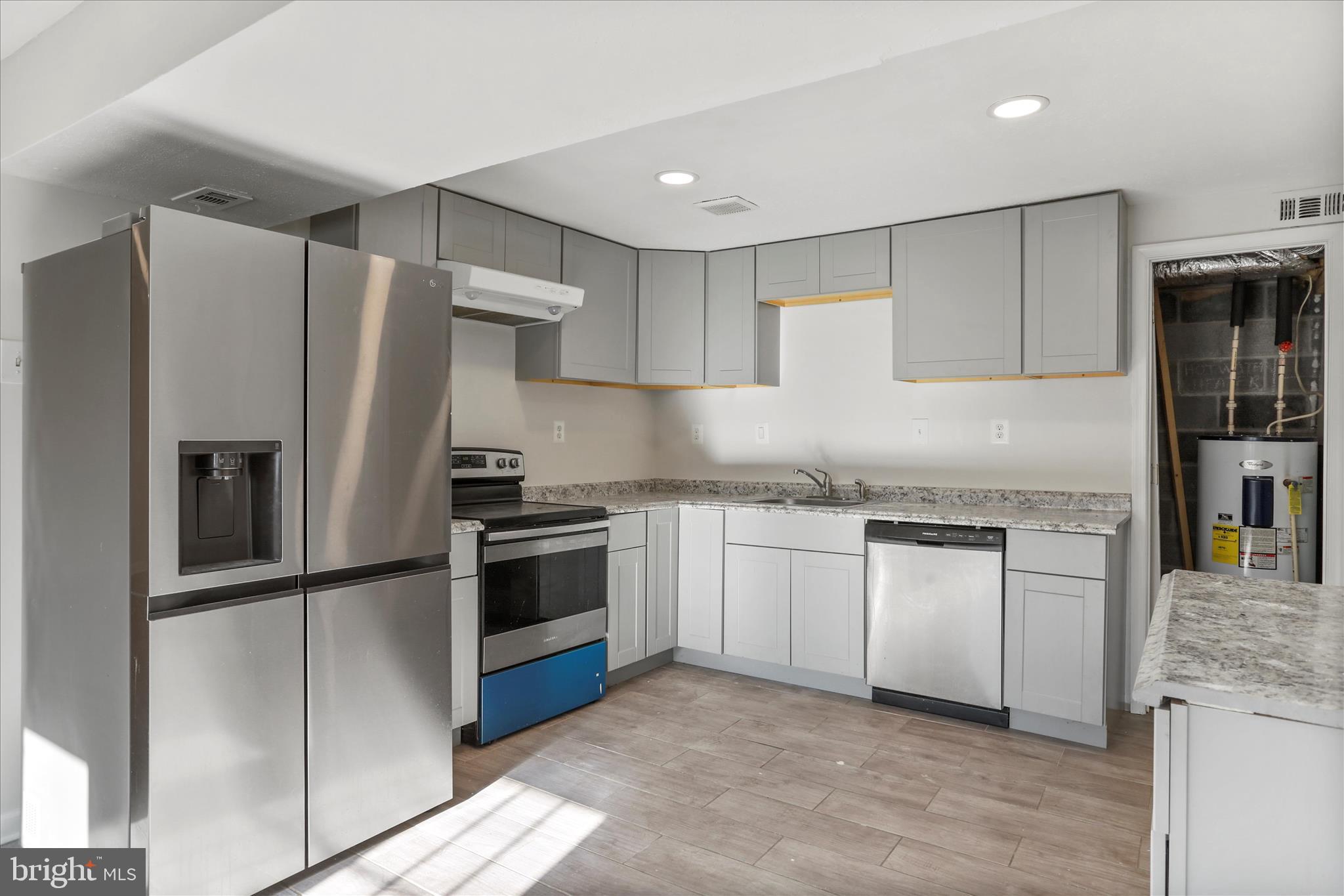 MANASSAS - Residential