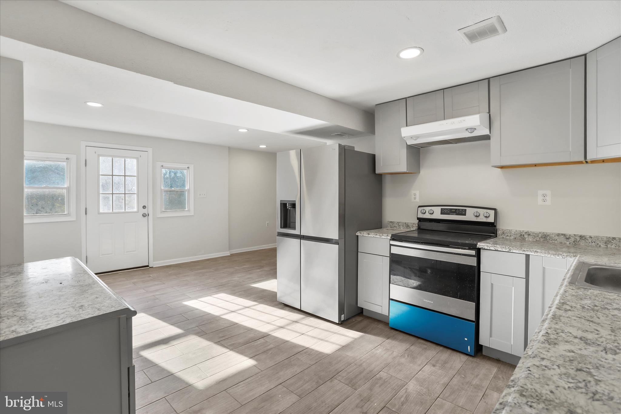 MANASSAS - Residential