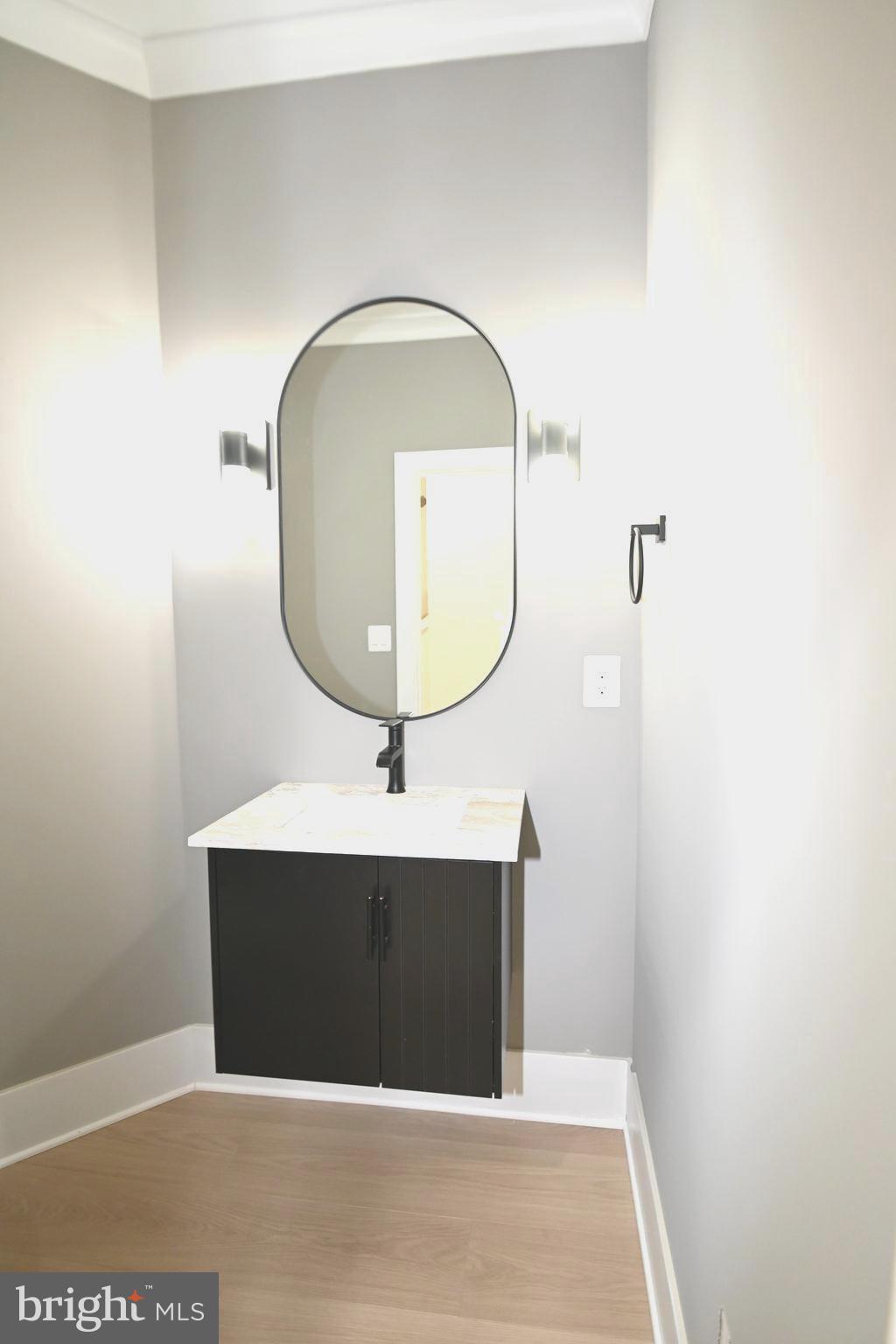 KENSINGTON - Residential