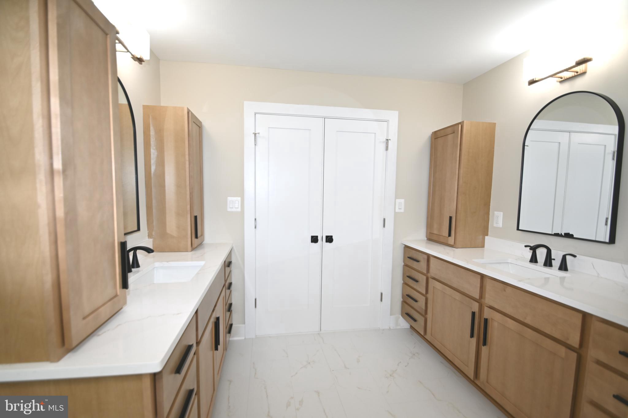 KENSINGTON - Residential