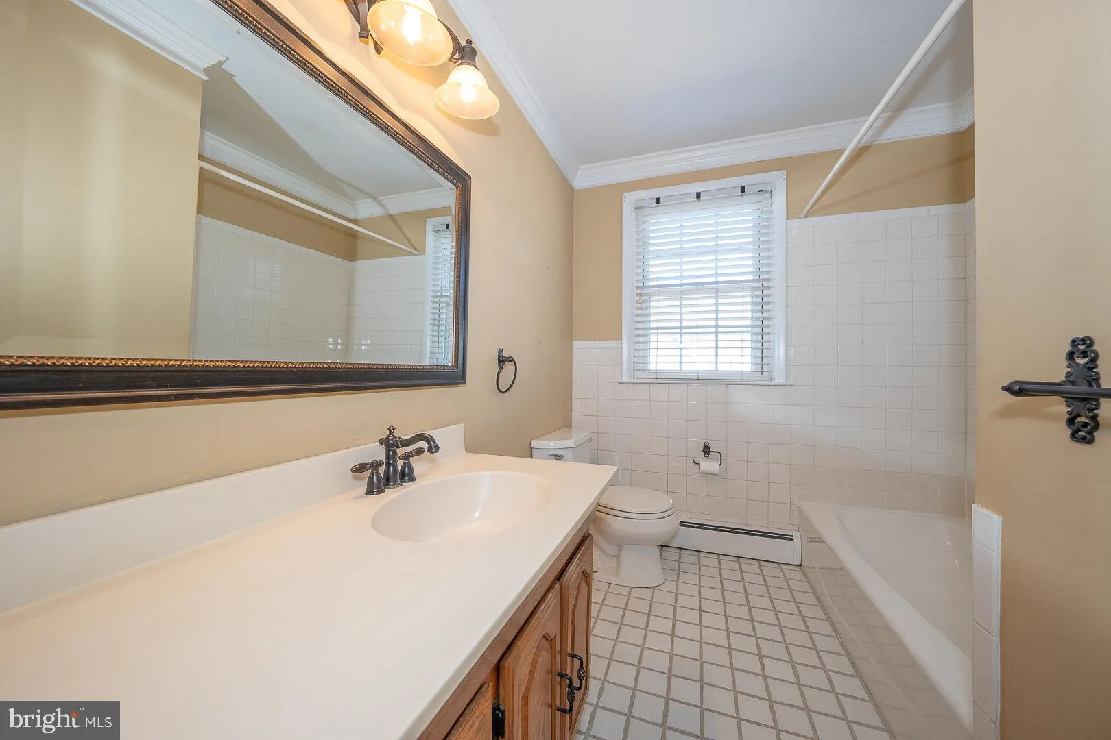 West Chester, Pennsylvania 19382, United States, 4 Bedrooms Bedrooms, ,3 BathroomsBathrooms,Residential,Pending,77267