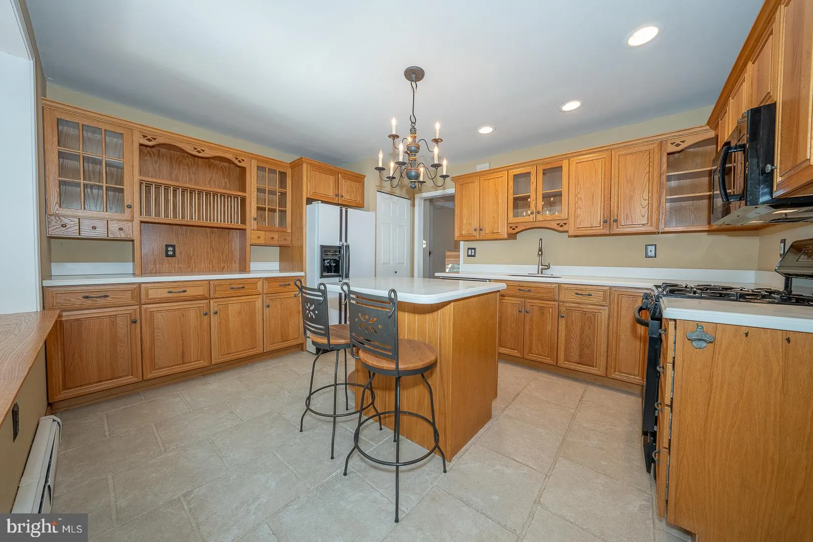 West Chester, Pennsylvania 19382, United States, 4 Bedrooms Bedrooms, ,3 BathroomsBathrooms,Residential,Pending,77267