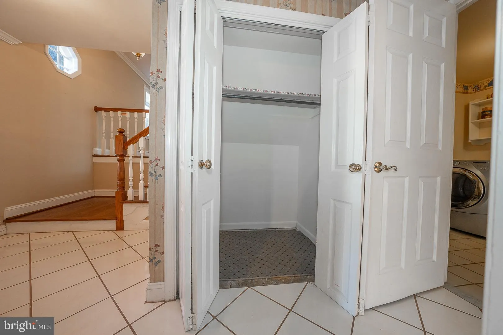 West Chester, Pennsylvania 19382, United States, 4 Bedrooms Bedrooms, ,3 BathroomsBathrooms,Residential,Pending,77267