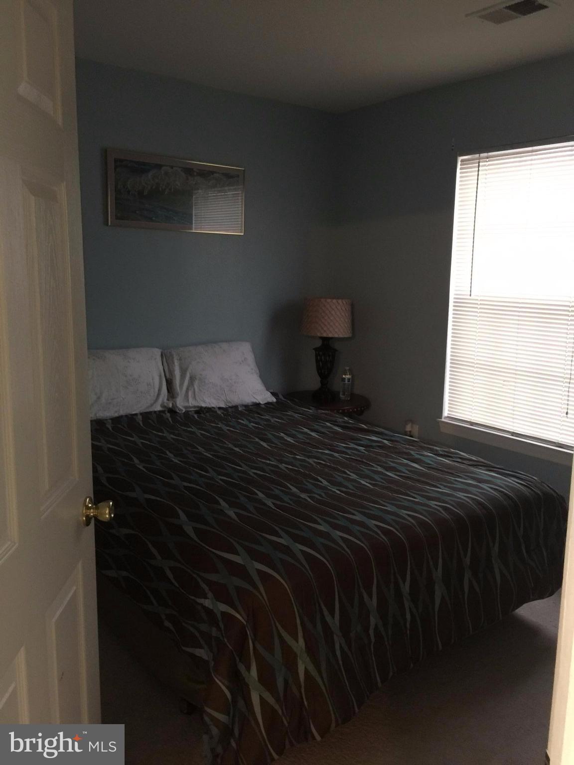 PARADISE - Residential Lease