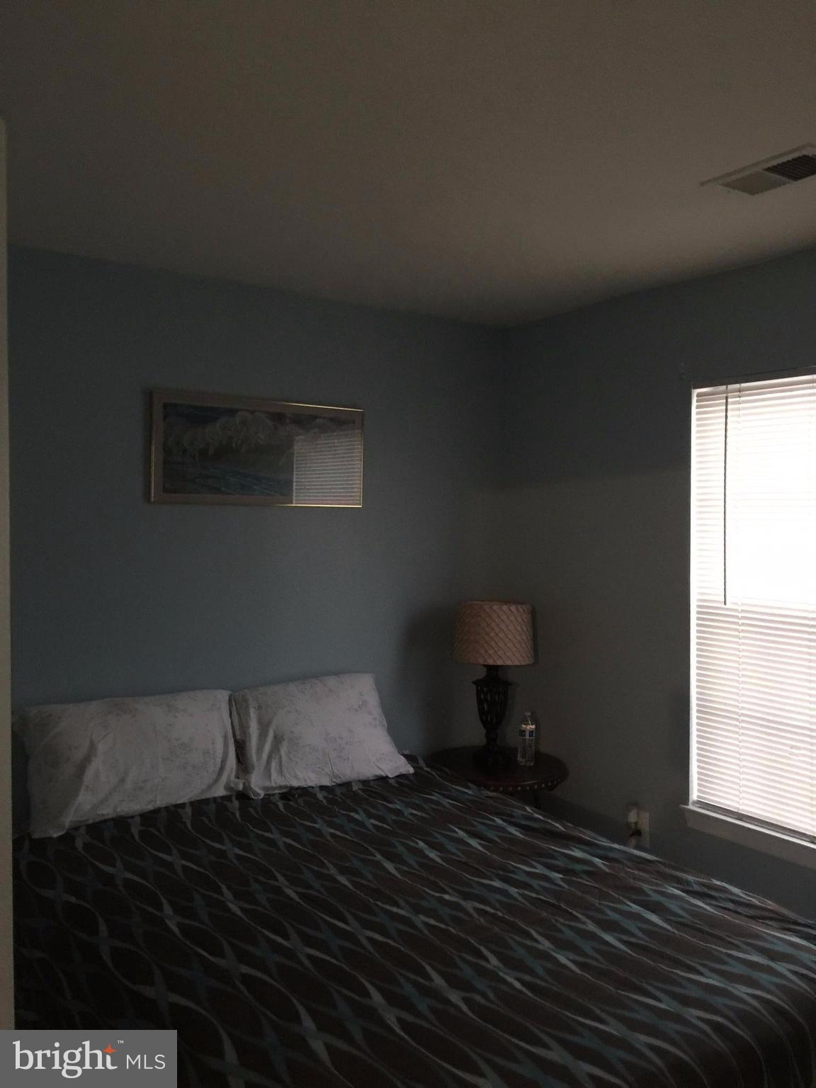 PARADISE - Residential Lease