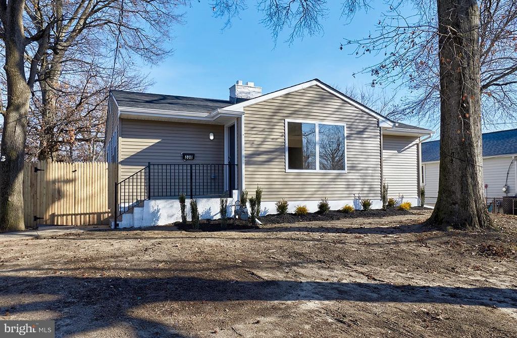 Photo of 338 Sycamore Avenue, FOLSOM, PA 19033 (MLS # PADE2106032)