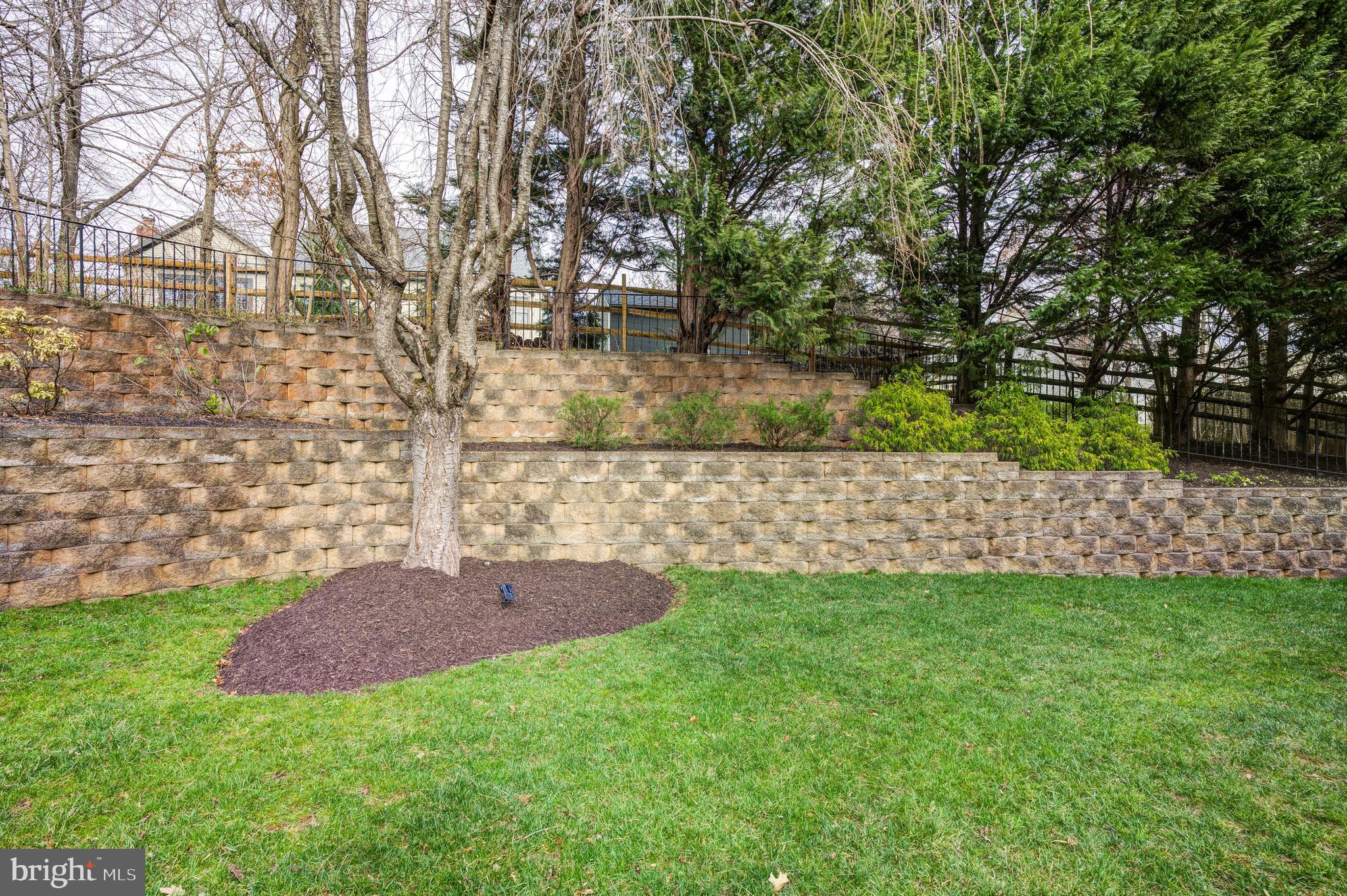 PINEY GLEN VILLAGE - Residential