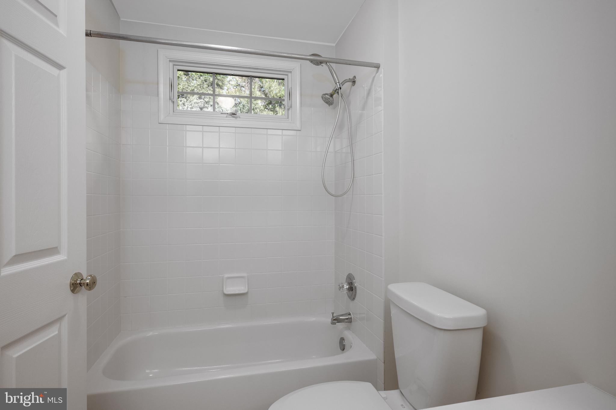 PINEY GLEN VILLAGE - Residential