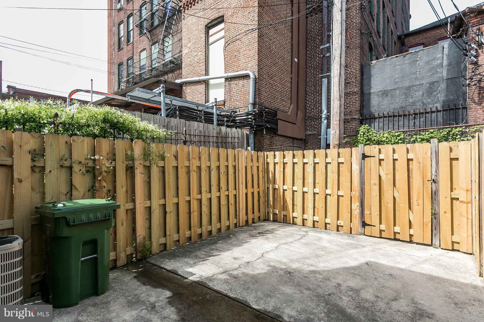 BARCLAY - GREENMOUNT - Residential