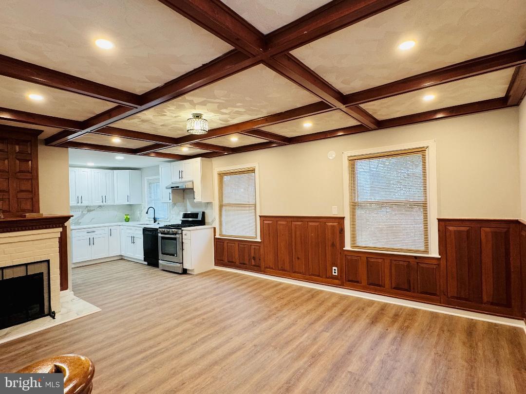 1111 EDMONSTON DRIVE