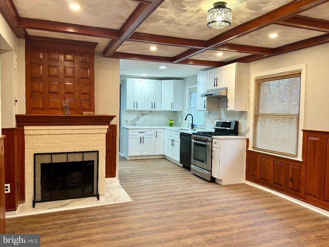 1111 EDMONSTON DRIVE