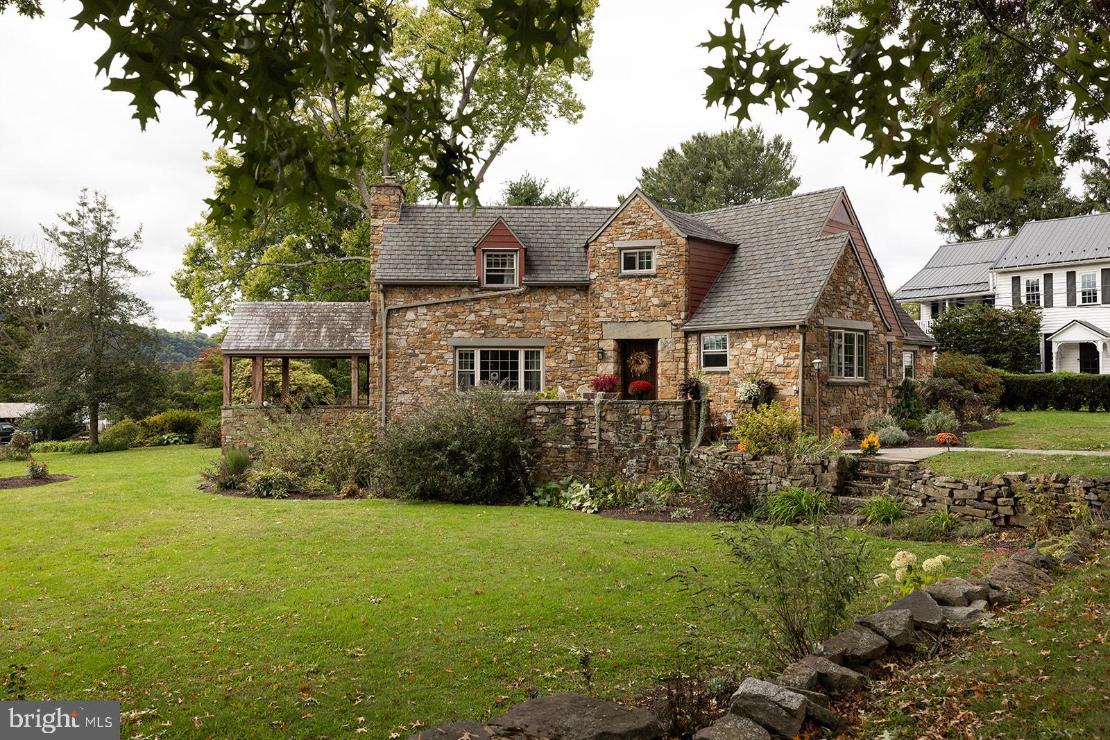 447 ORANGE STREET