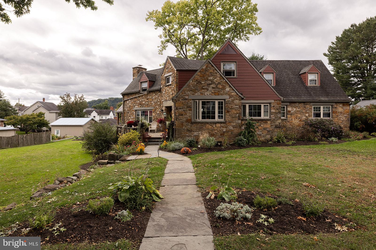 447 ORANGE STREET