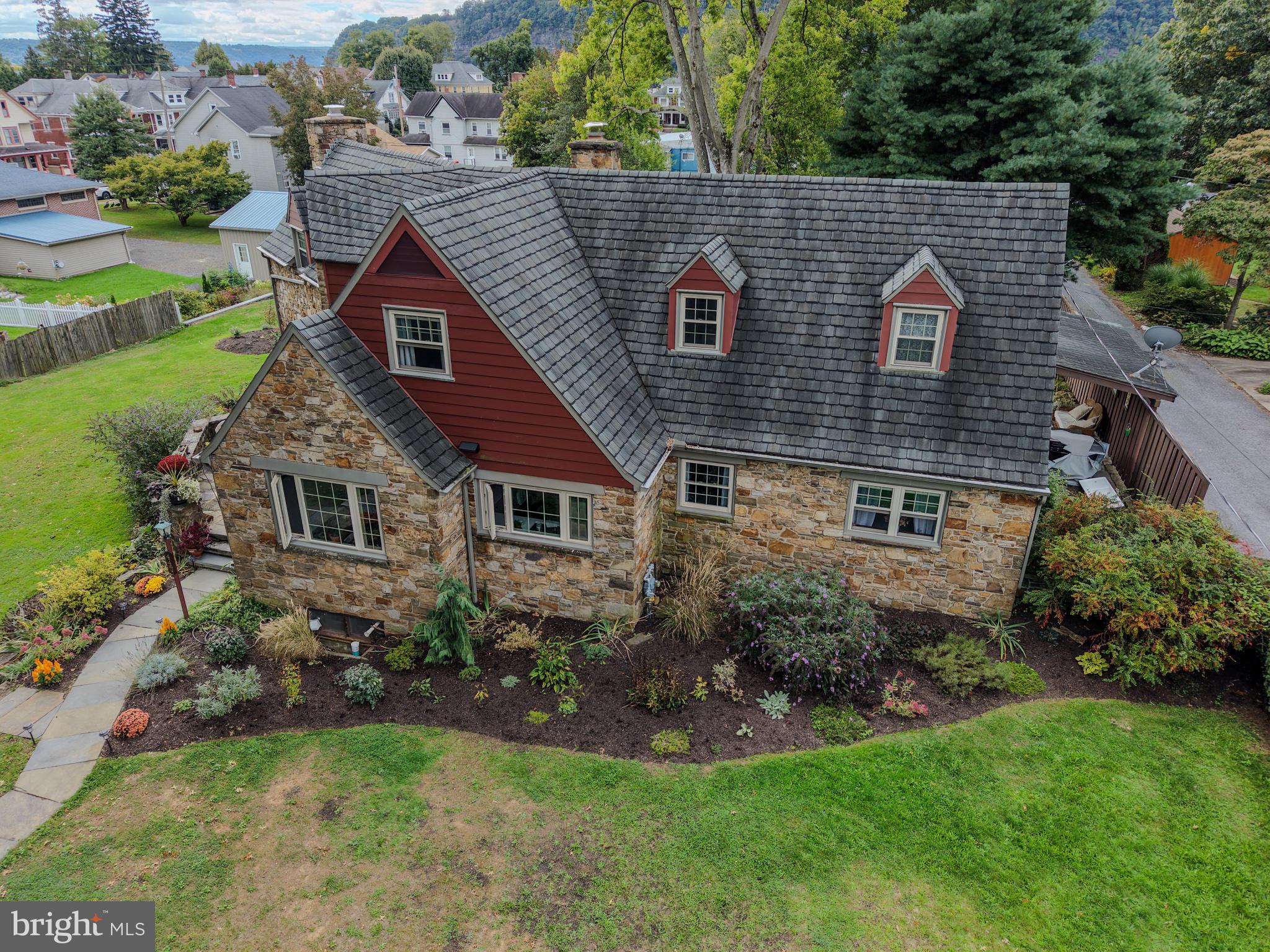 447 ORANGE STREET