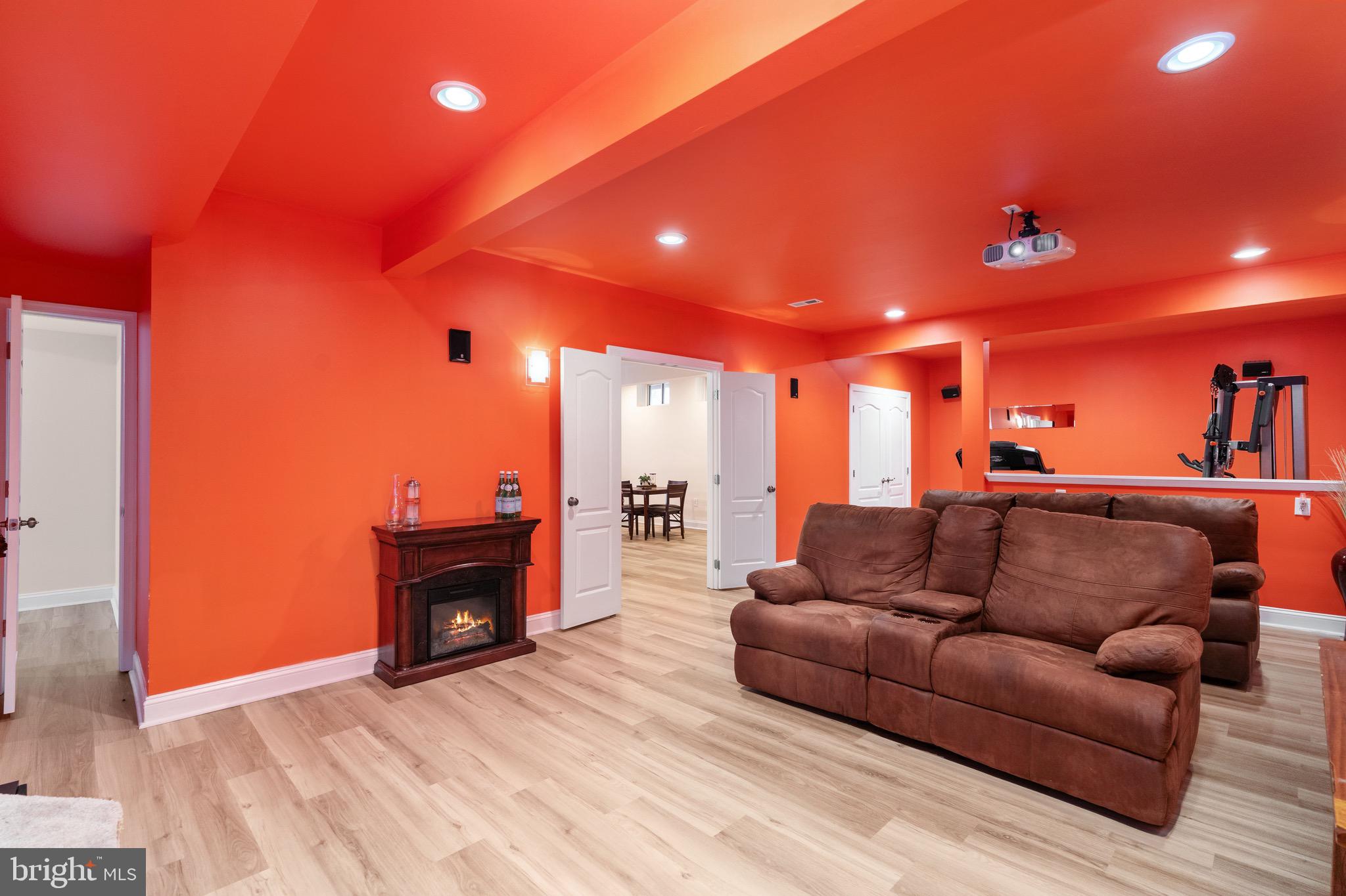 HILLS OF AQUIA - Residential