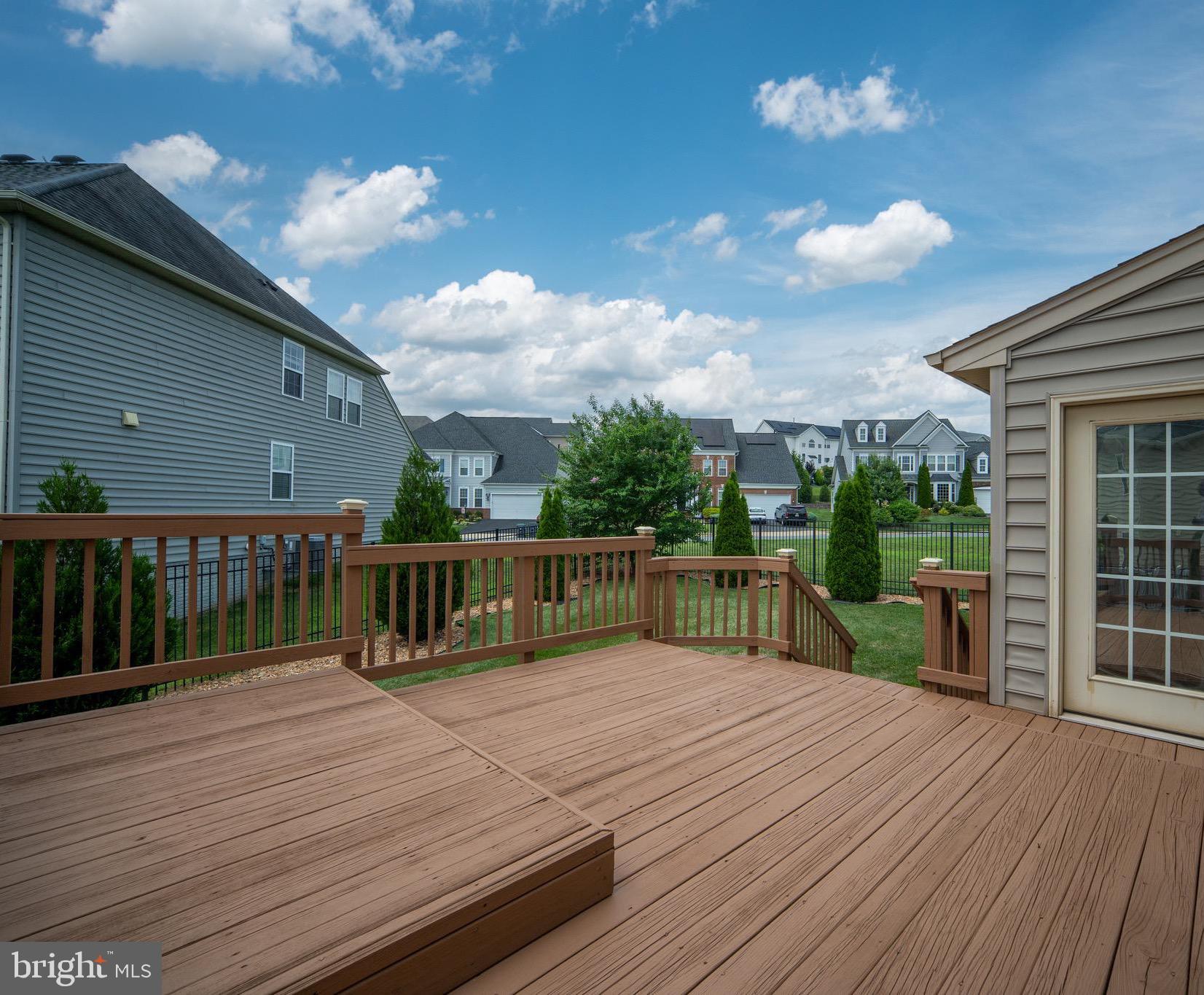 HILLS OF AQUIA - Residential