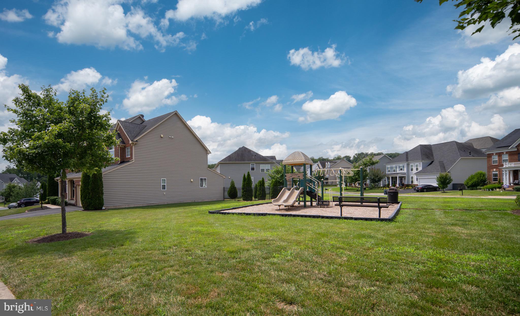 HILLS OF AQUIA - Residential