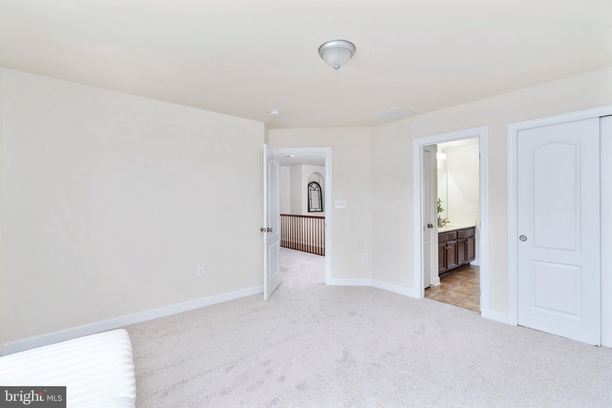 HILLS OF AQUIA - Residential