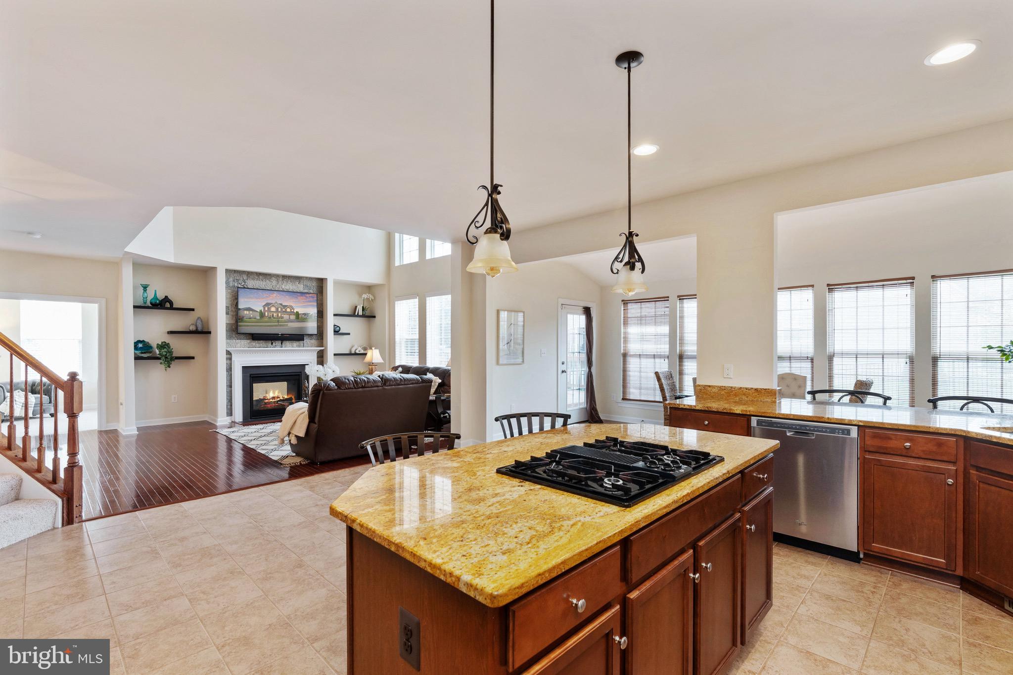 HILLS OF AQUIA - Residential