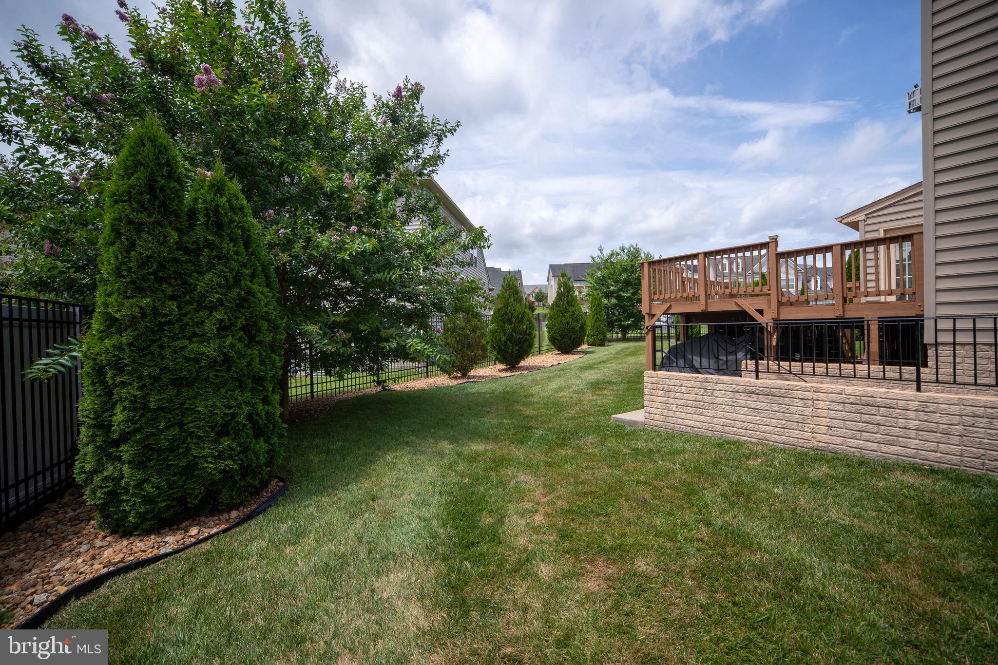 HILLS OF AQUIA - Residential