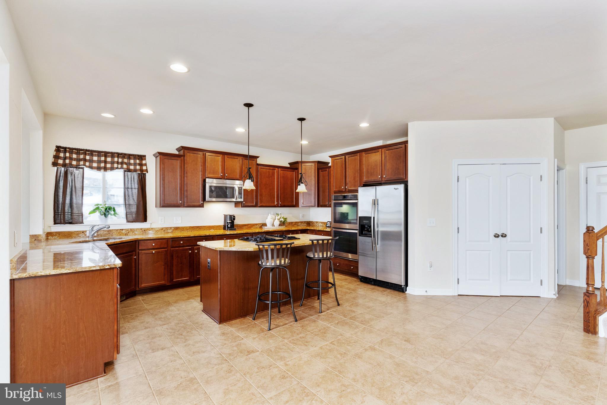 HILLS OF AQUIA - Residential