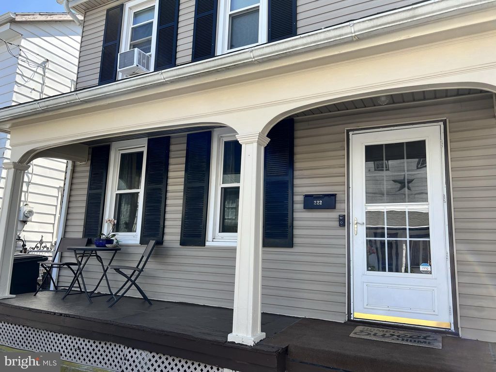 Photo of 222 MAGNOLIA ST, MANHEIM, PA 17545 (MLS # PALA2035782)