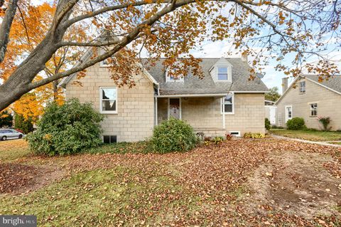 338 LOCUST STREET HALIFAX PA 17032