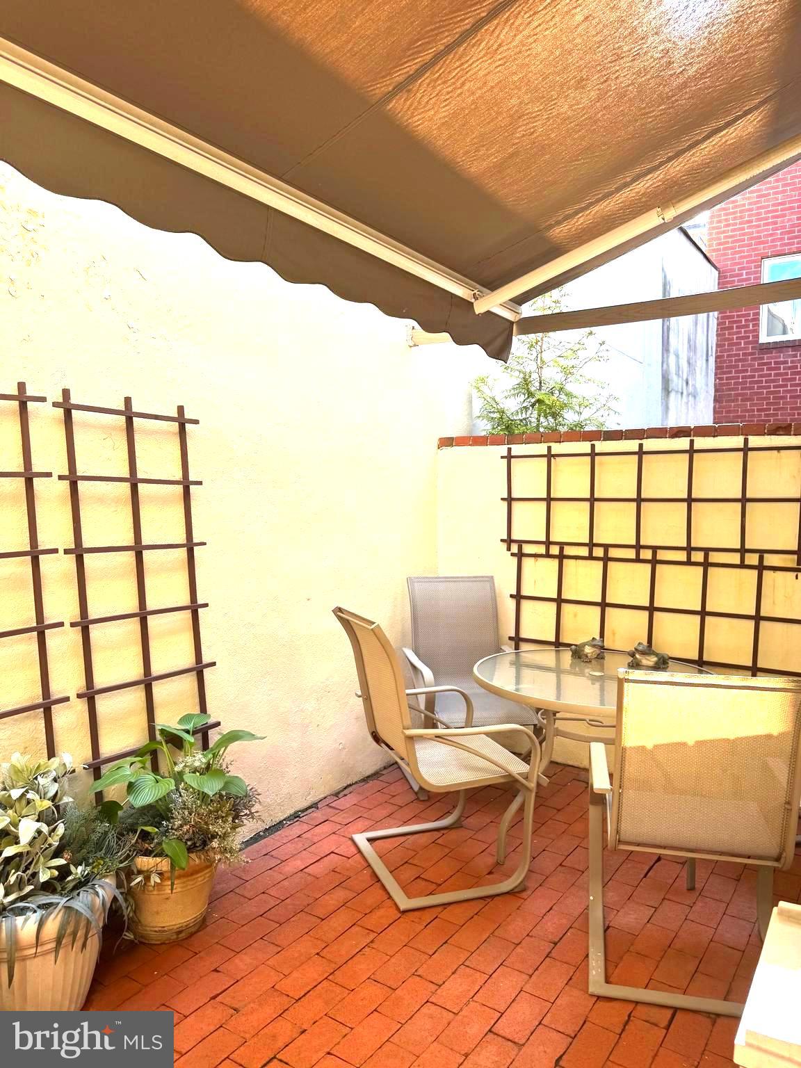 PHILADELPHIA - Residential