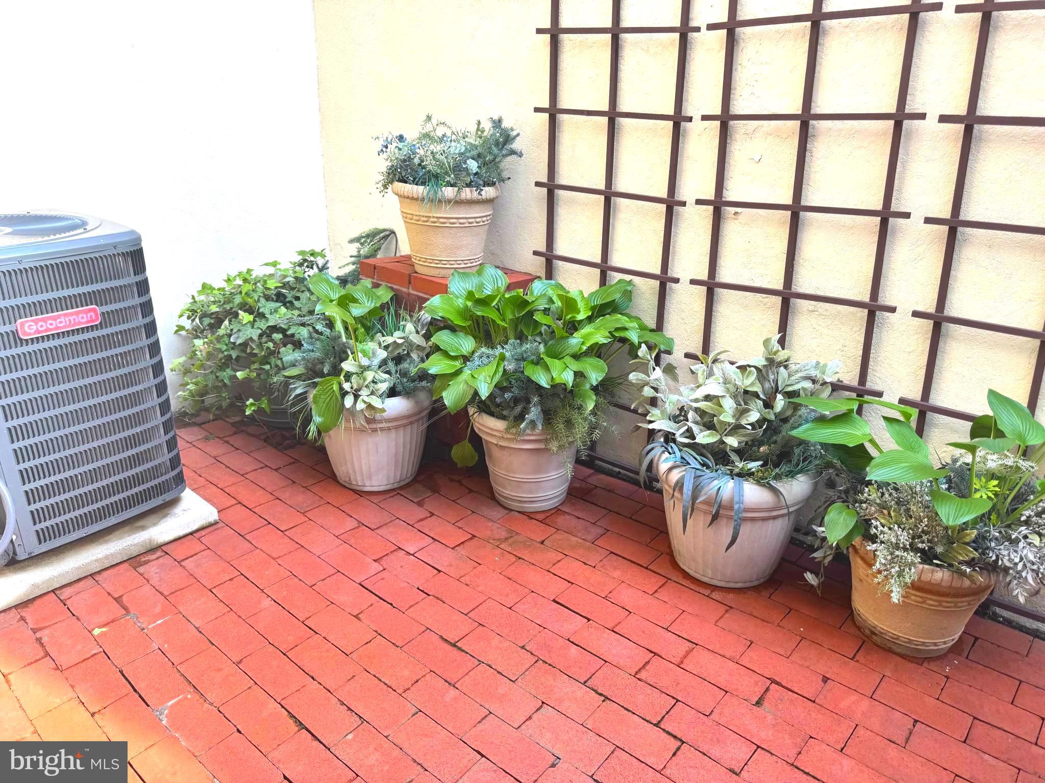 PHILADELPHIA - Residential