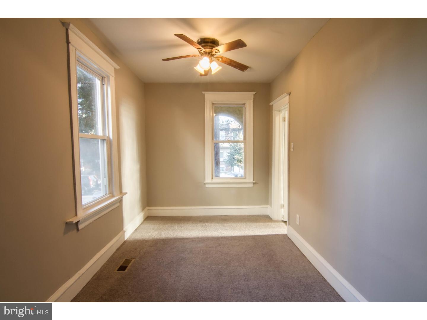 LAWNDALE - Residential Income
