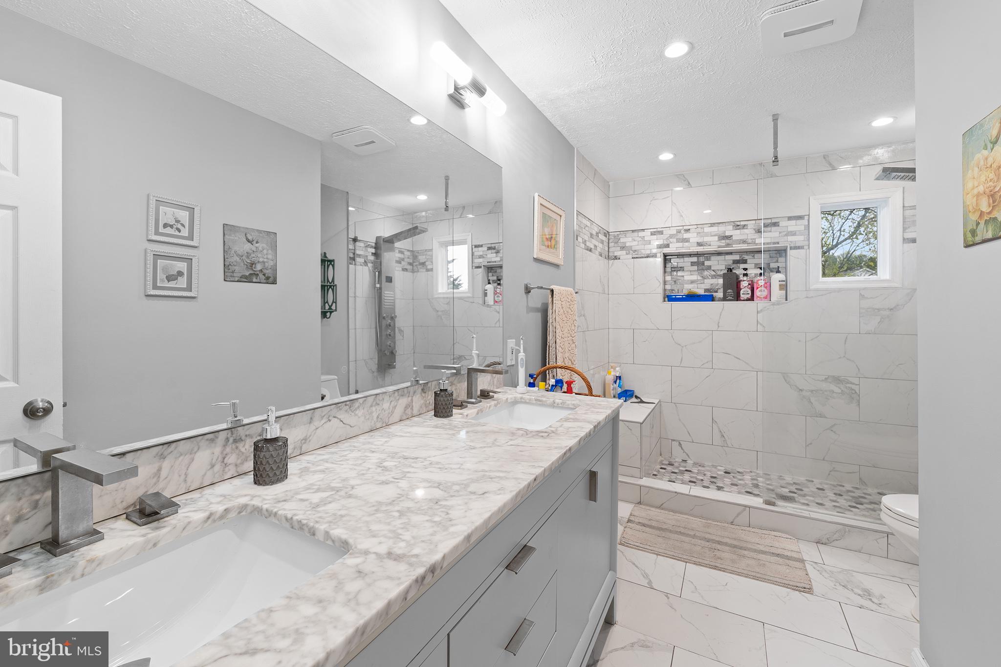 BRENTWOOD PARK - Residential