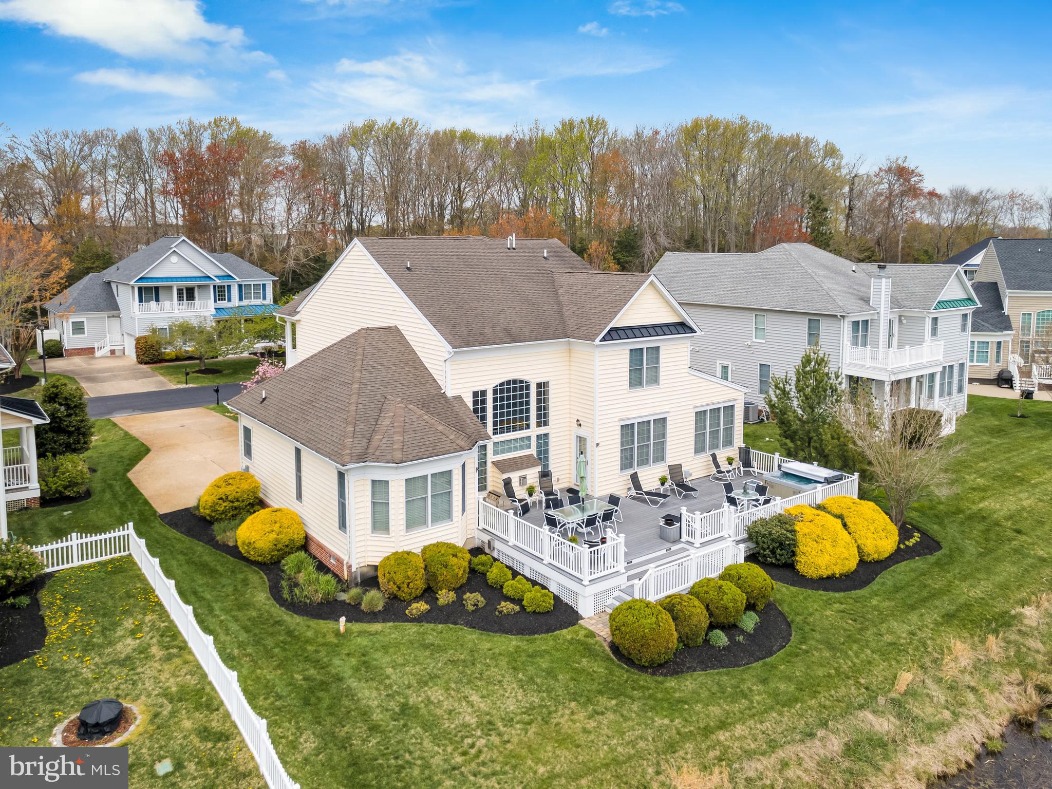 BETHANY LAKES - Residential