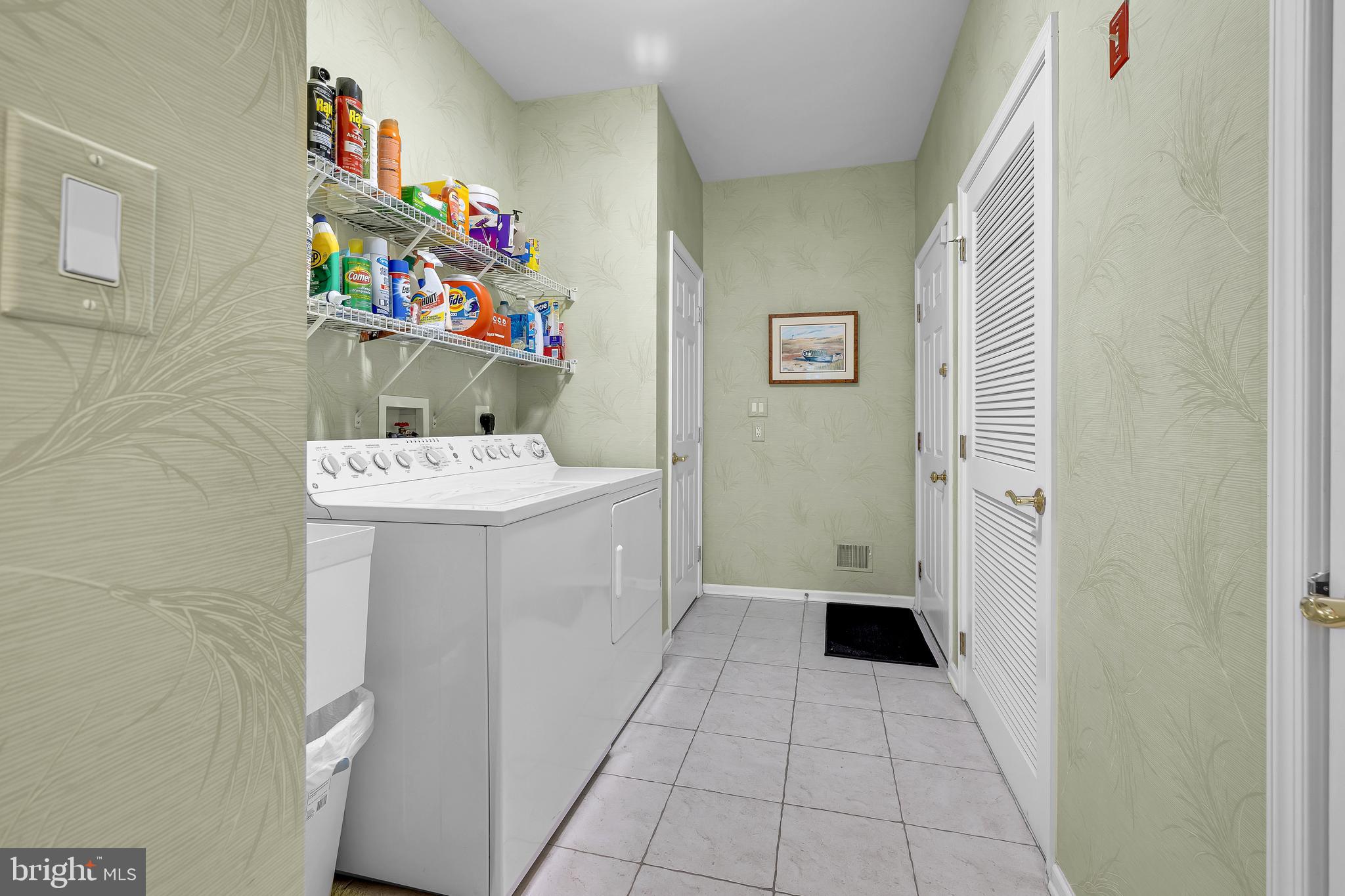 BETHANY LAKES - Residential