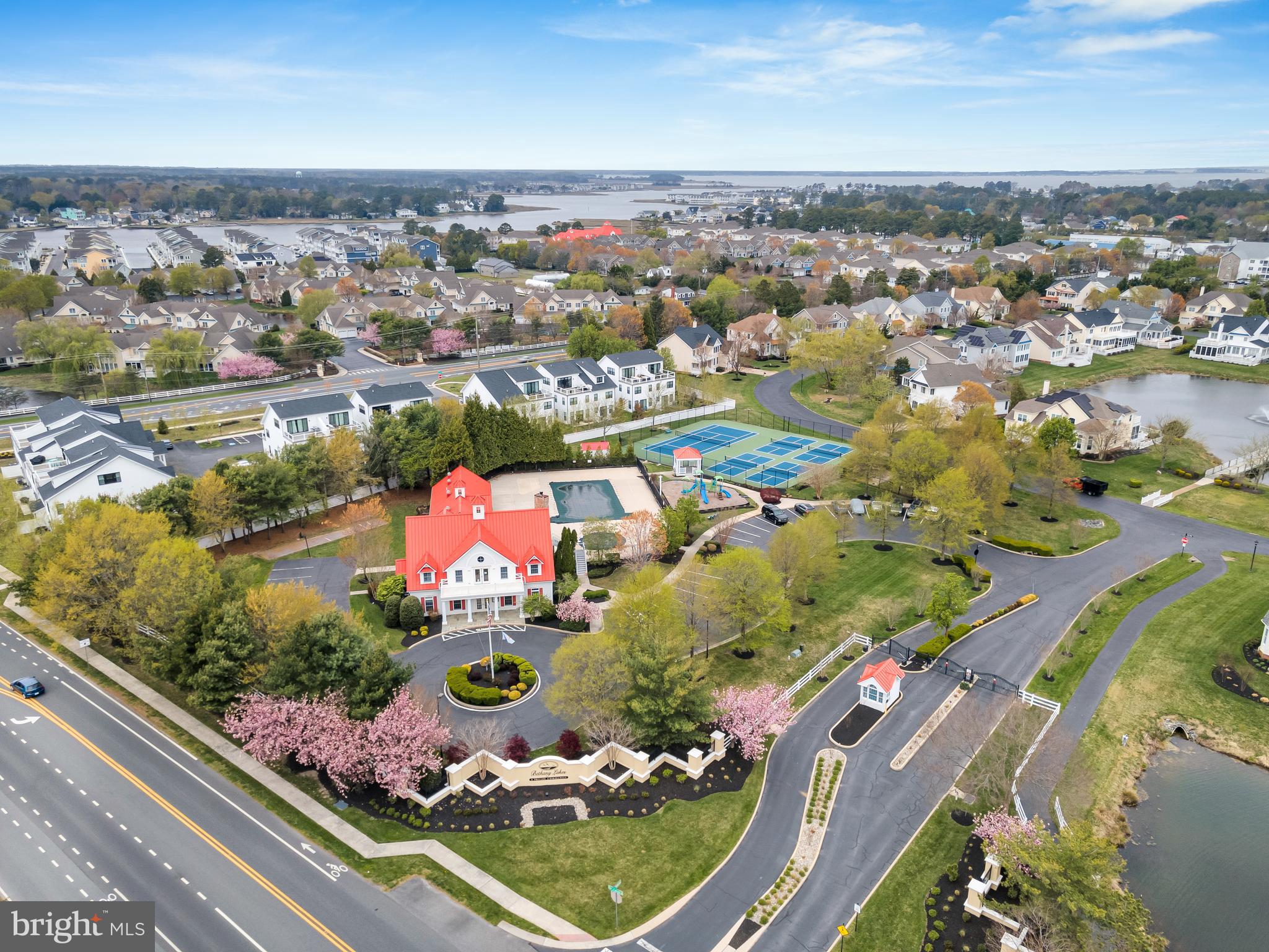 BETHANY LAKES - Residential