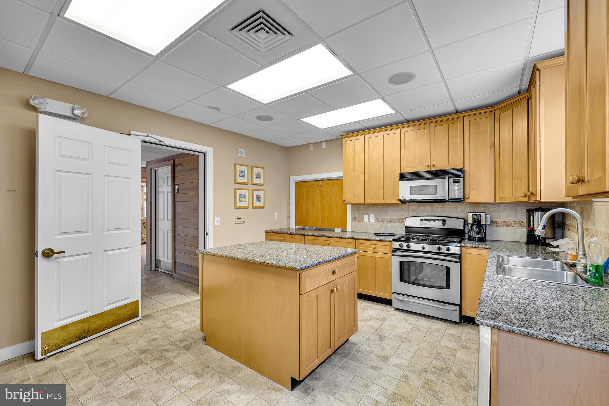 BETHANY LAKES - Residential