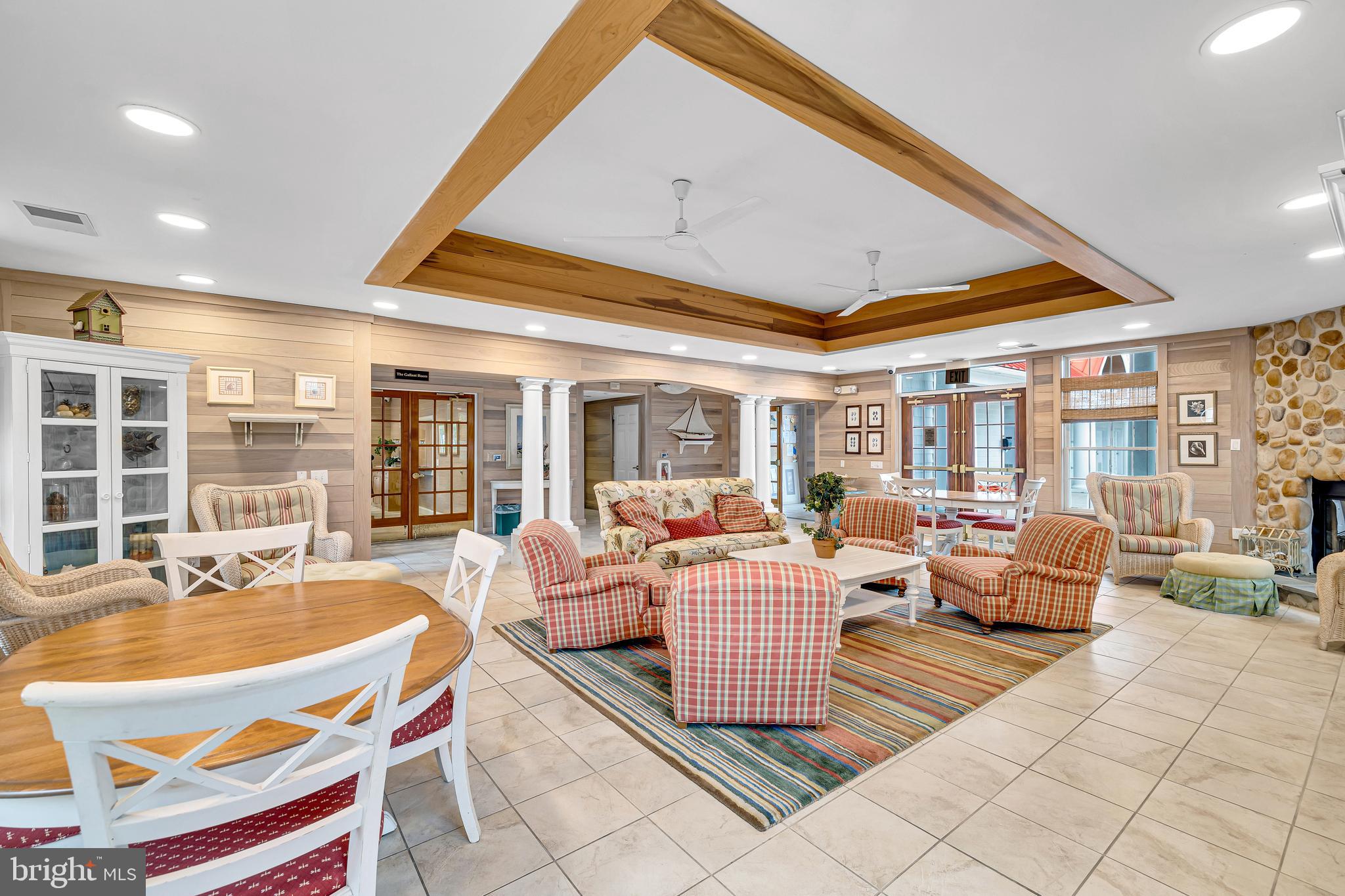 BETHANY LAKES - Residential