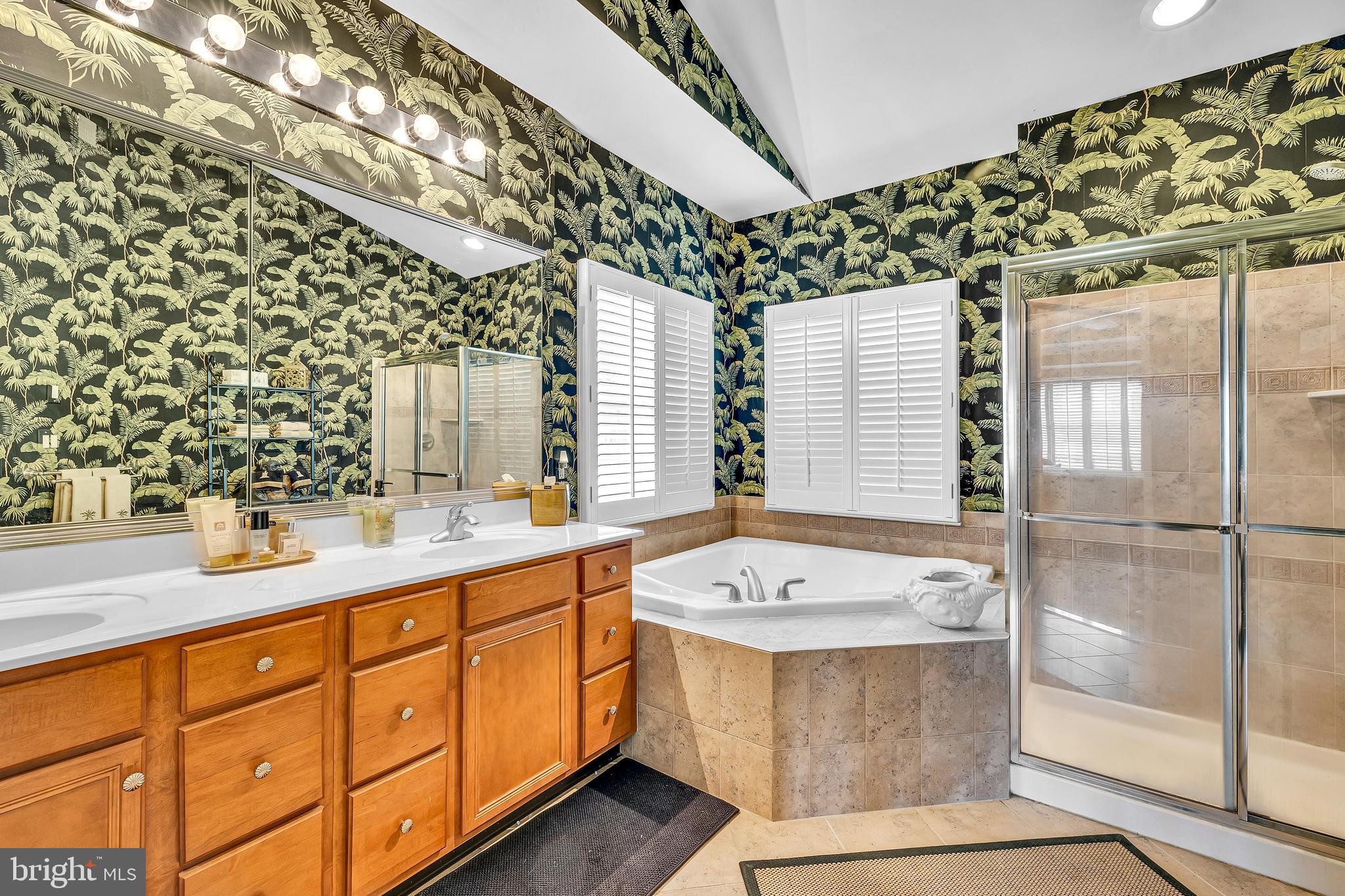 BETHANY LAKES - Residential