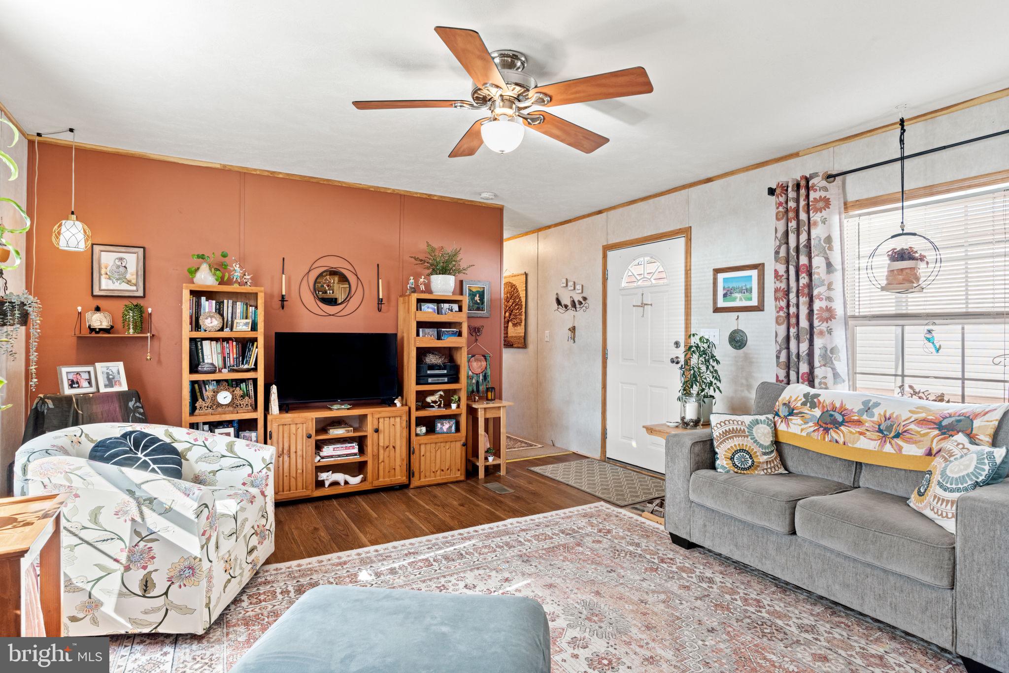 BROWNSTONE PARK - Residential