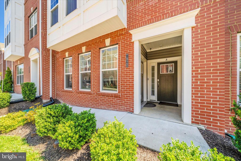Photo of 7920 - B Potter Place #920 B, ELKRIDGE, MD 21075 (MLS # MDHW2059910)