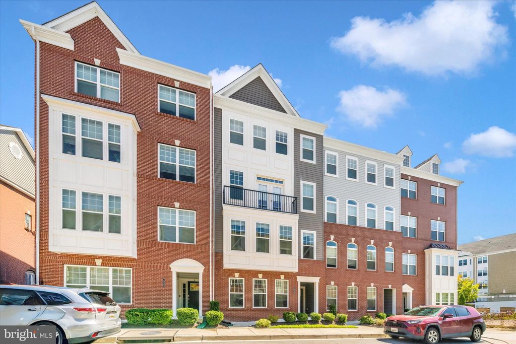 Photo of 7920 - B Potter Place #920 B, ELKRIDGE, MD 21075 (MLS # MDHW2059910)