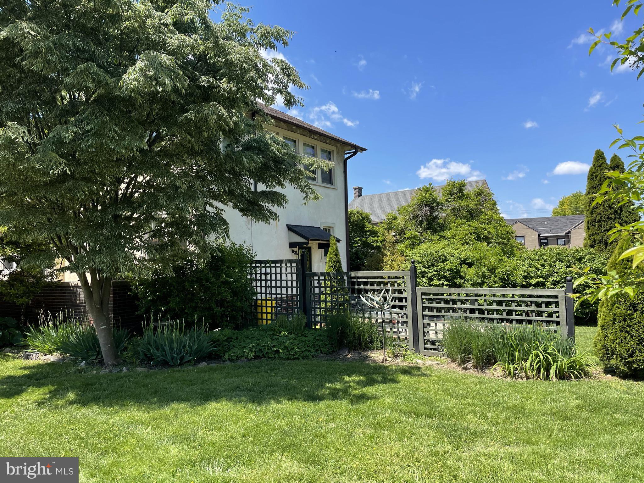 ERDENHEIM - Residential Lease