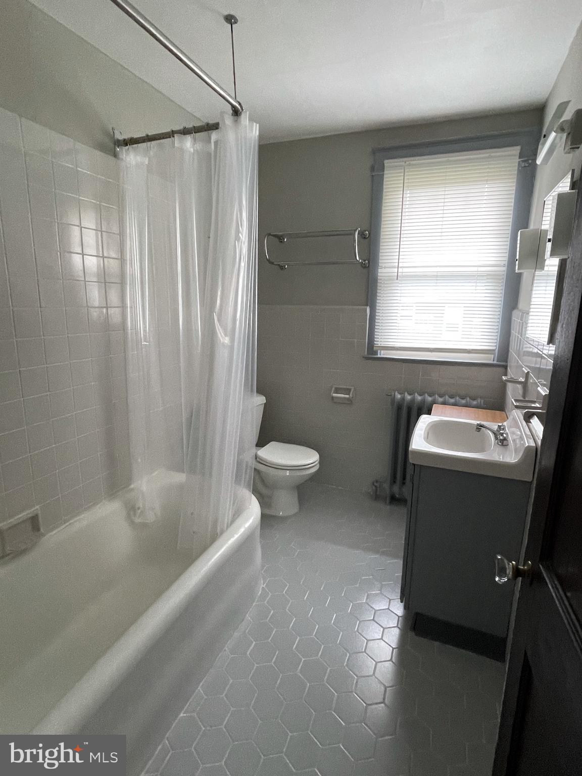 ERDENHEIM - Residential Lease