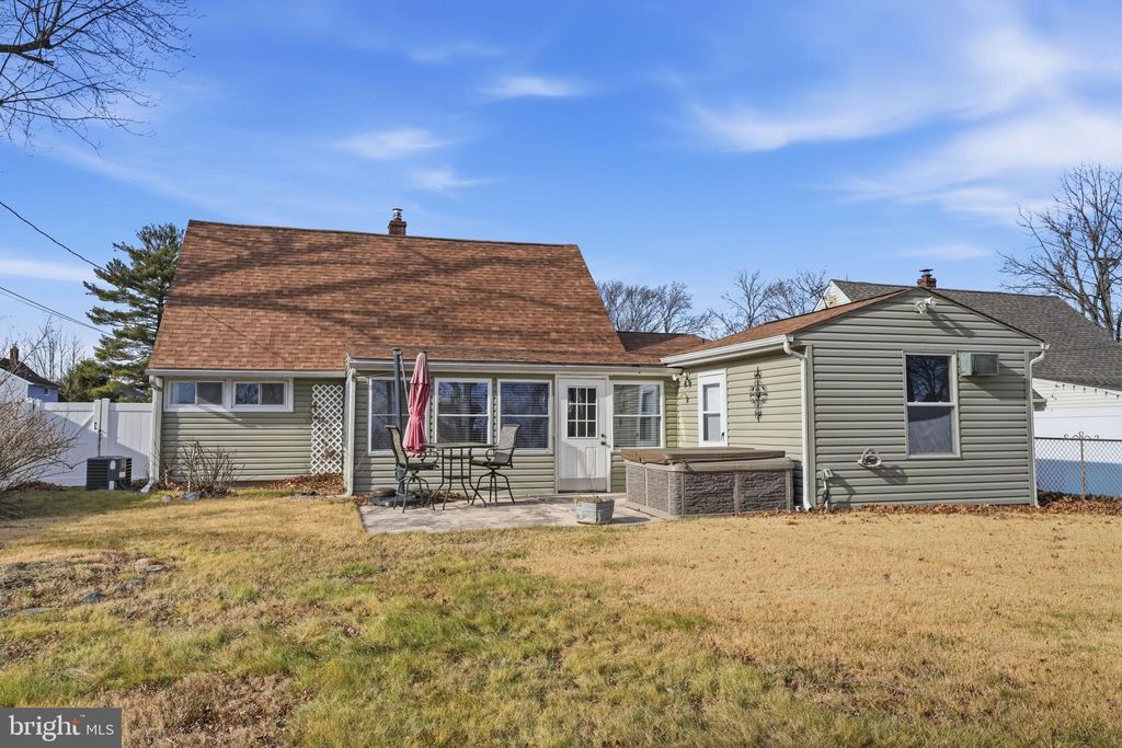 Photo of 118 Wildflower Road, LEVITTOWN, PA 19057 (MLS # PABU2112066)