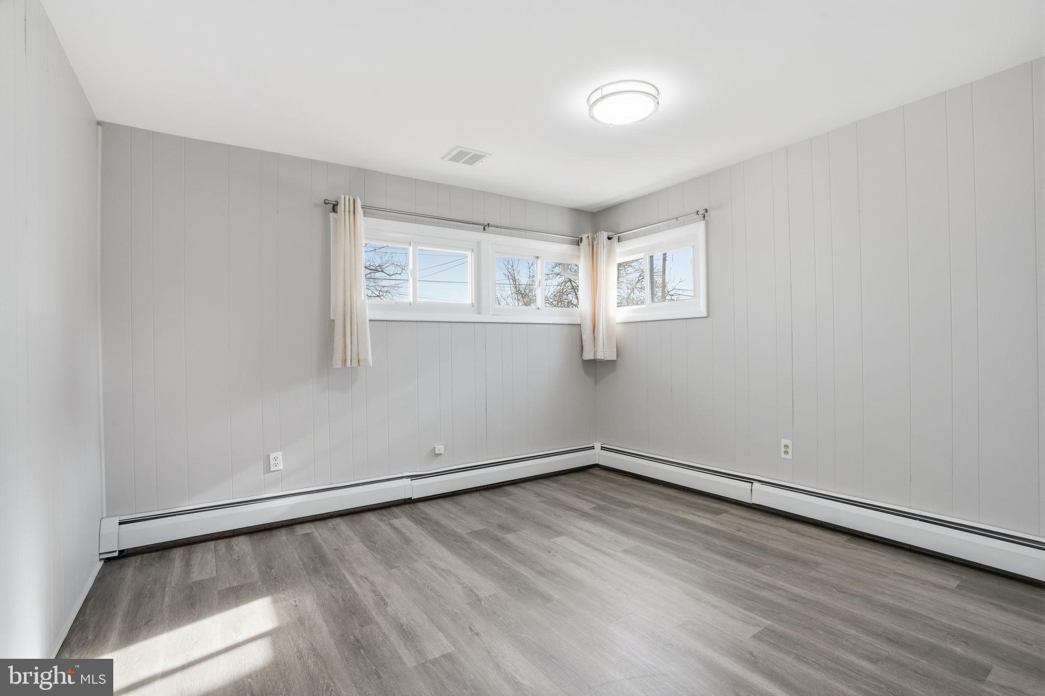 WHITEWOOD - Residential