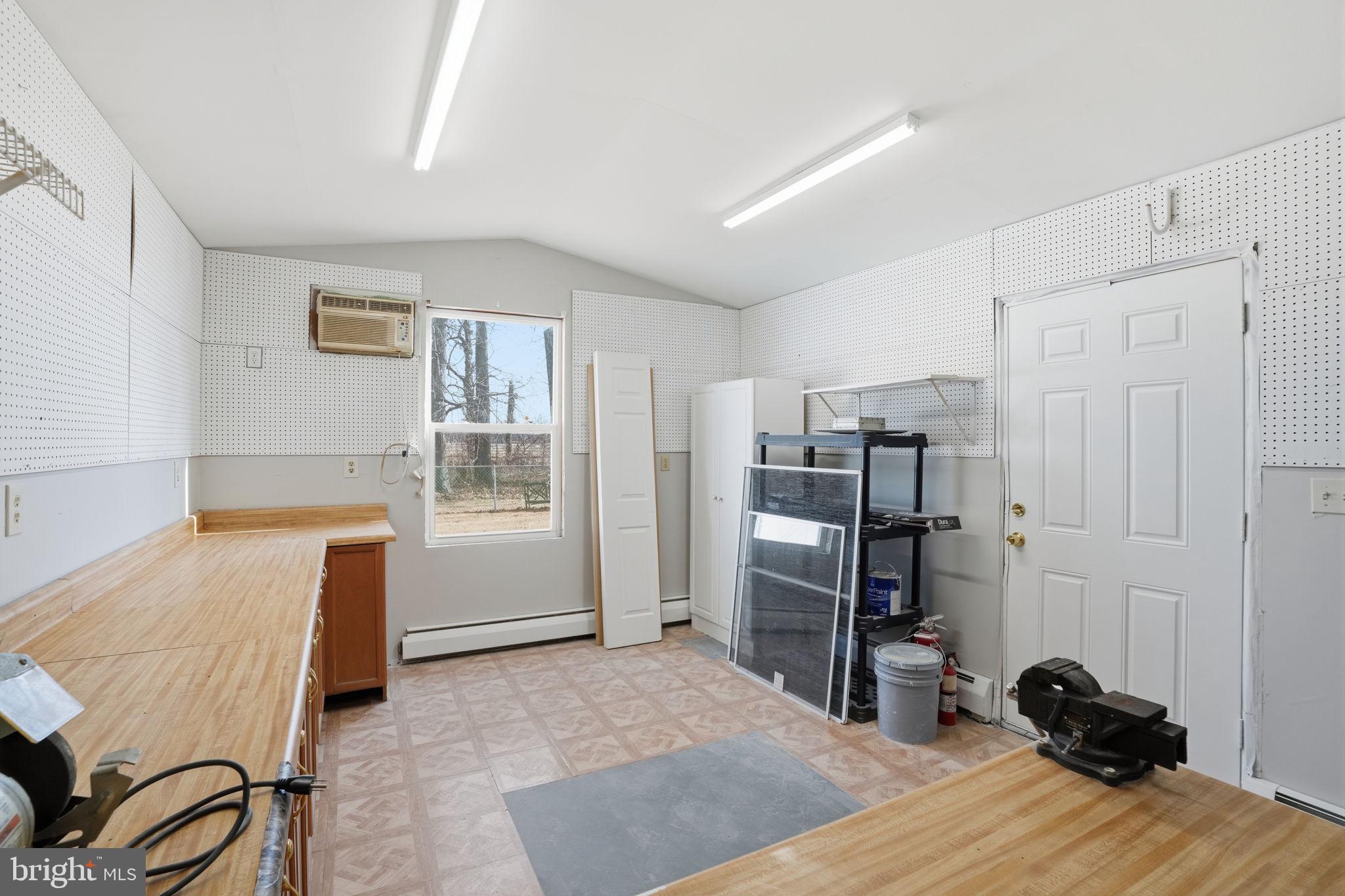 WHITEWOOD - Residential