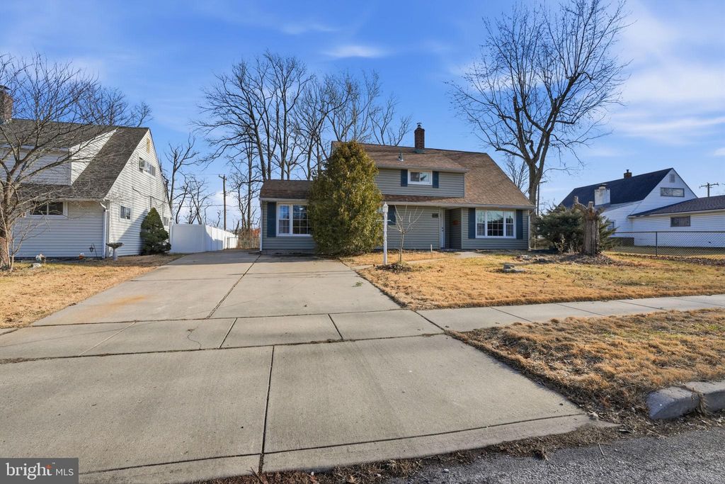 Photo of 118 Wildflower Road, LEVITTOWN, PA 19057 (MLS # PABU2112066)